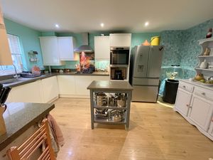 SYDNEY STREET- click for photo gallery
